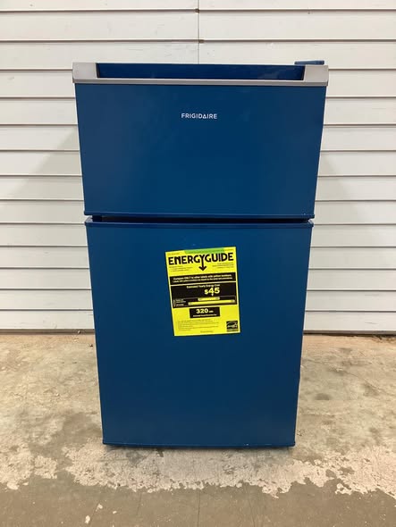 Frigidaire 3.1 cu. ft. 2-Door Retro Mini Refrigerator in Blue