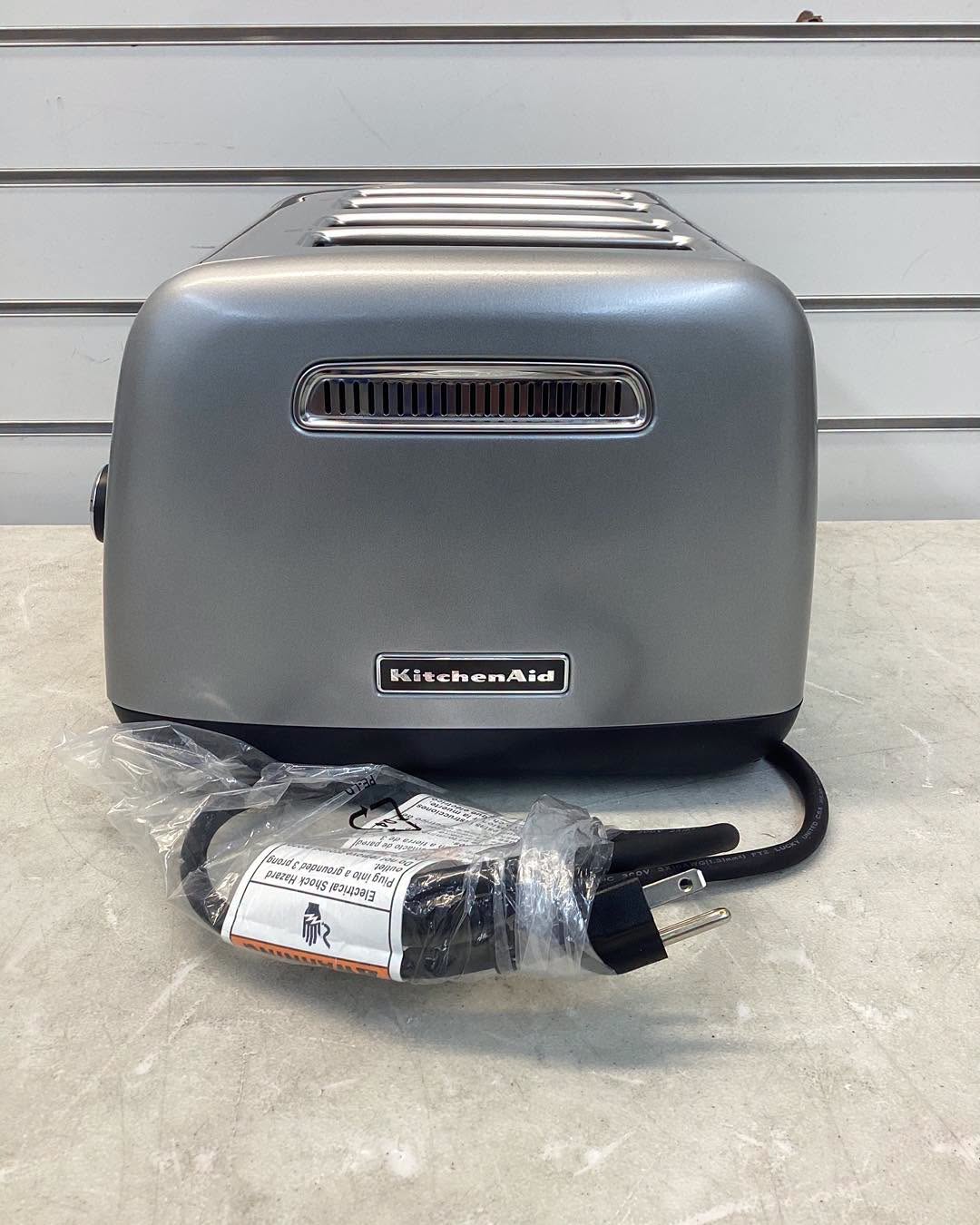 KitchenAid 4-Slice Toaster with Manual High-Lift Lever