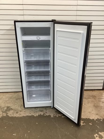 Frigidaire Gallery 7 cu. ft. Upright Convertible Fridge/Freezer