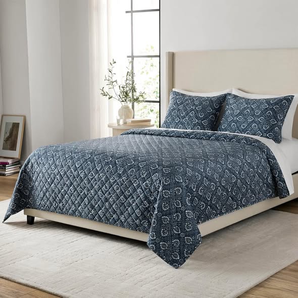 Member's Mark 3-Piece Printed Velvet Quilt Set - Full/Queen Size