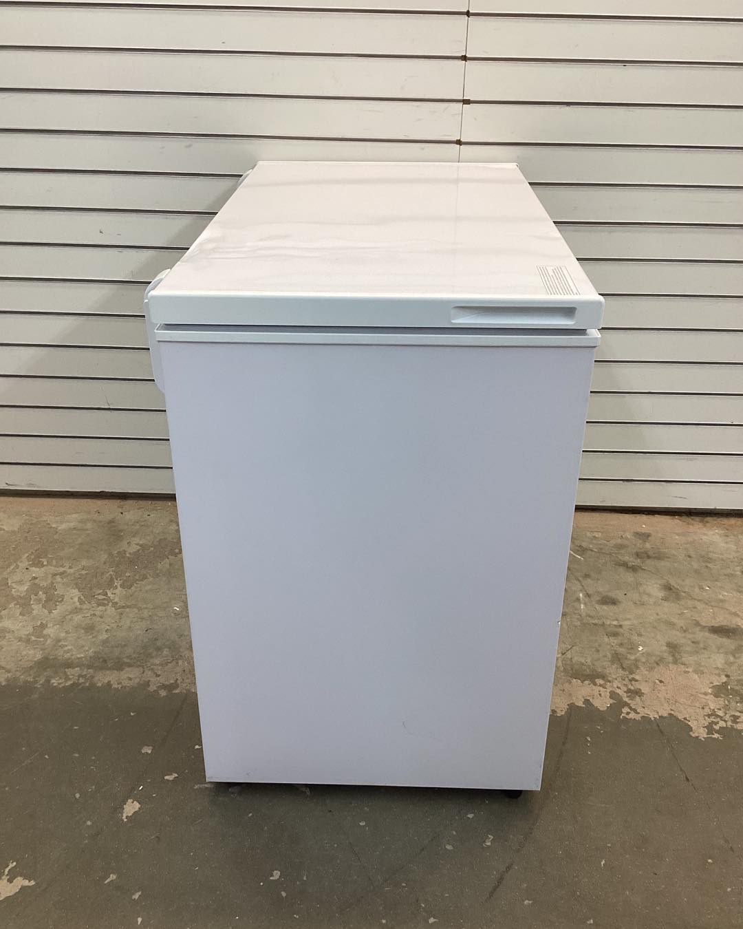 Frigidaire 7.0 cu ft Chest Freezer, White
