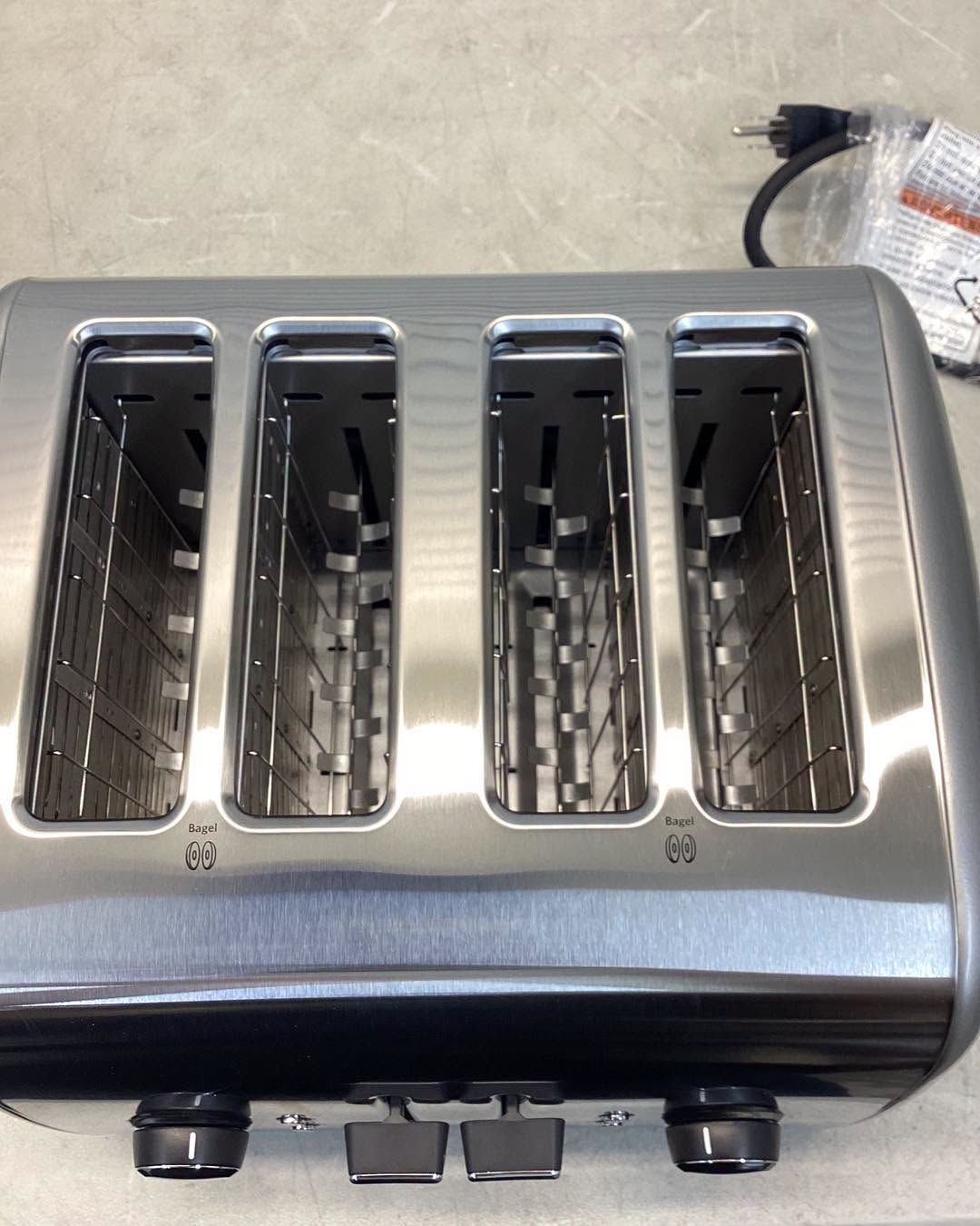 KitchenAid 4-Slice Toaster with Manual High-Lift Lever