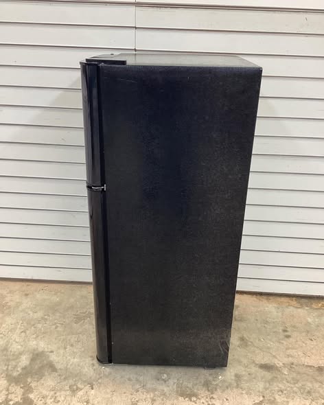 Frigidaire Gallery 4.5-cu ft Mini Fridge with Freezer