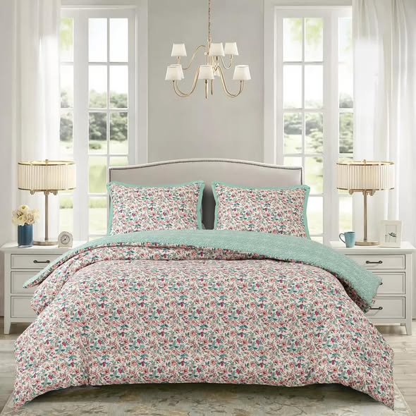Vera Bradley 3-Piece Comforter Set - Full/Queen Size