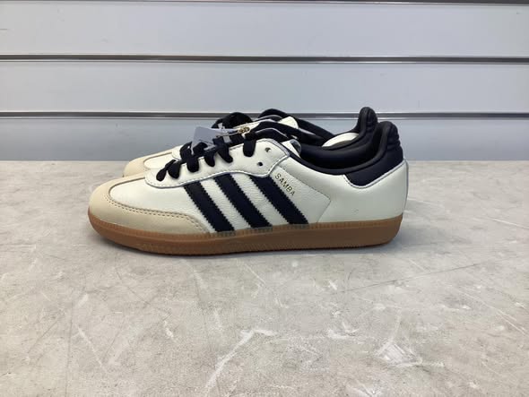 Adidas Unisex Samba OG Sneaker in Cream, Men’s Size 6, Women’s Size 7