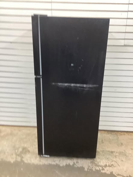 10 Cu. ft. Top Freezer Refrigerator