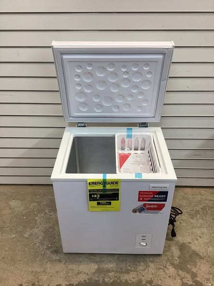 Frigidaire 2.1 cu. ft. Manual Defrost Chest Freezer Garage Ready in White