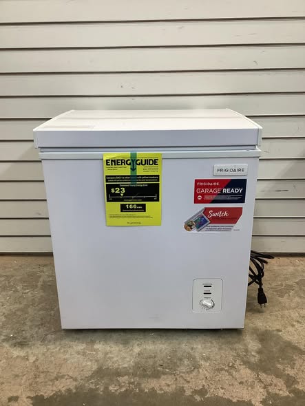 Frigidaire 2.1 cu. ft. Manual Defrost Chest Freezer Garage Ready in White