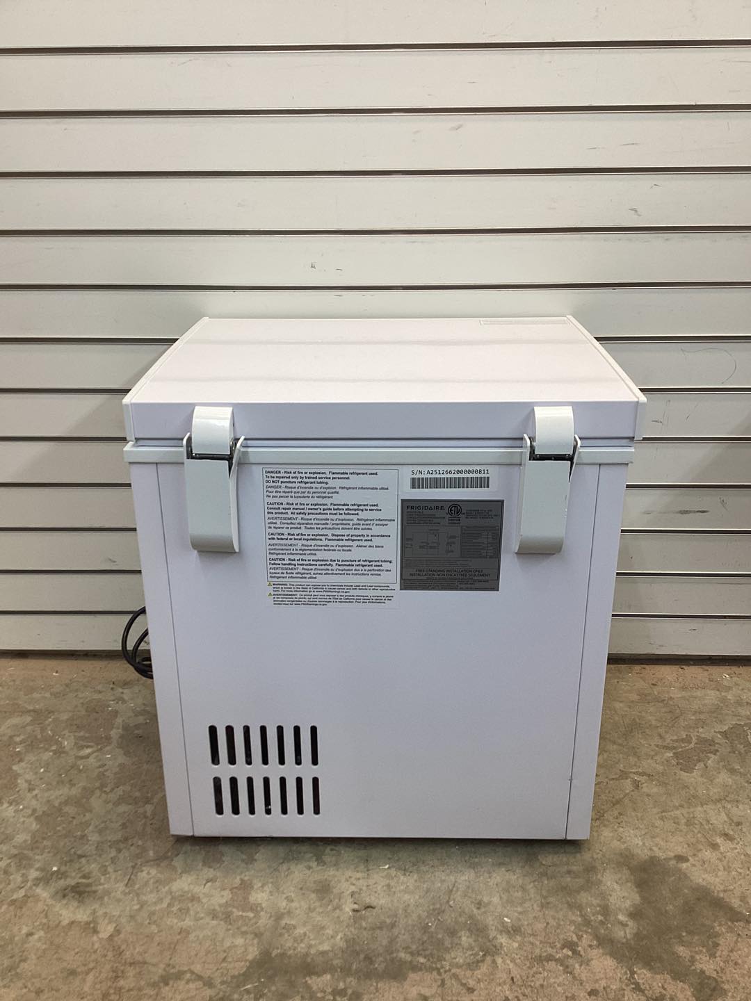 Frigidaire 2.1 cu. ft. Manual Defrost Chest Freezer Garage Ready in White
