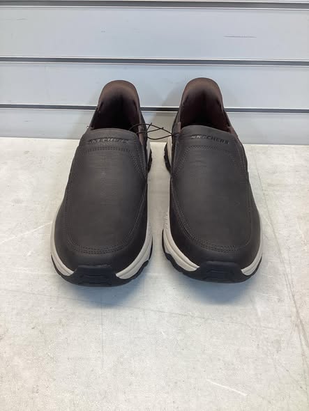 Skechers Men's Hands Free Swift Fit Sneaker Size 11