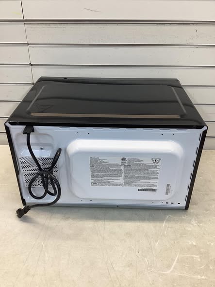 Frigidaire 1.5 cu. ft. 1000 w Countertop Microwave in Stainless Steel