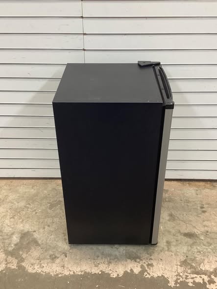 Frigidaire Gallery 3.2 Cu Ft Compact Fridge