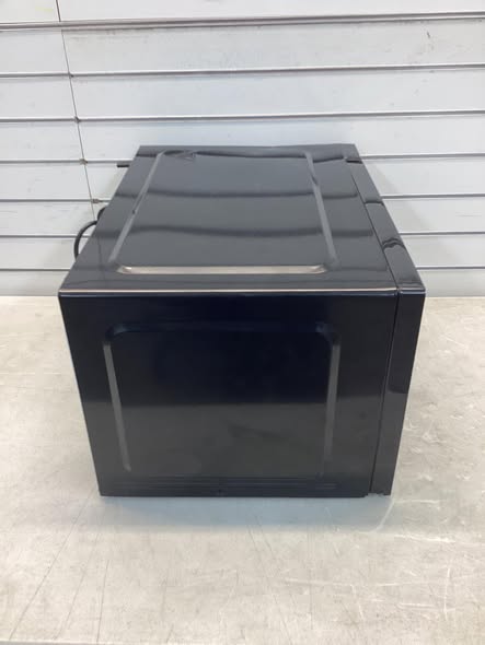Frigidaire 1.5 cu. ft. 1000 w Countertop Microwave in Stainless Steel