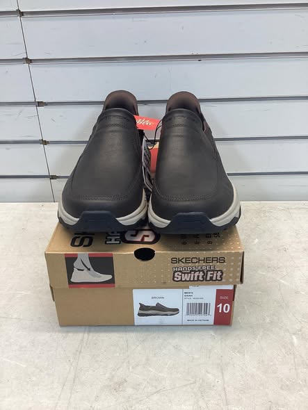 Skechers Men's Hands Free Swift Fit Sneaker Size 10
