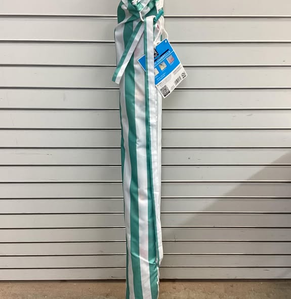 Members Mark 8' Beach Umbrella