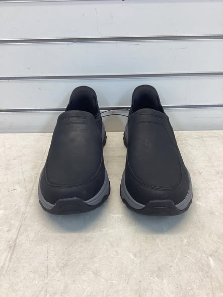 Skechers Men's Hands Free Swift Fit Sneaker Size 11