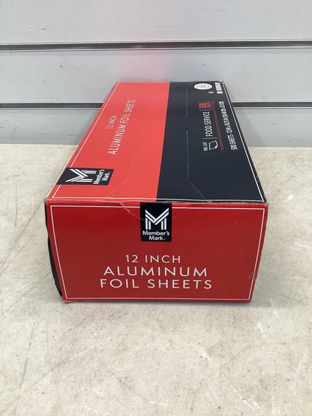 Member's Mark Foil Sheets, 12" x 10.75", 500 ct.