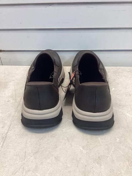 Skechers Men's Hands Free Swift Fit Sneaker Size 10