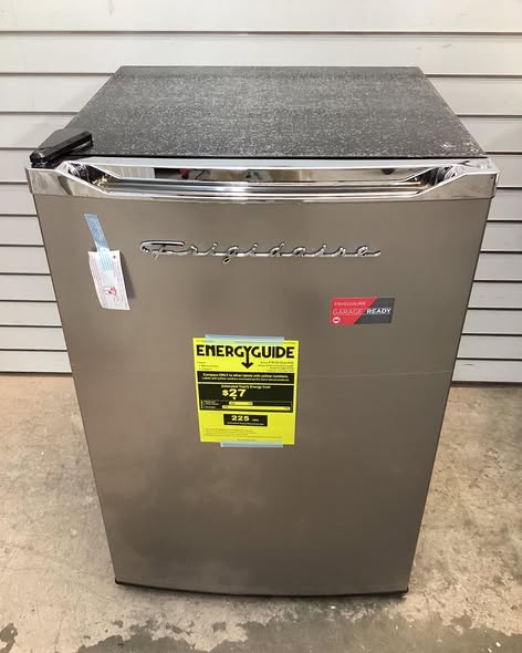 Frigidaire 3.0 cu. ft. Upright Freezer- EFRF314, Platinum