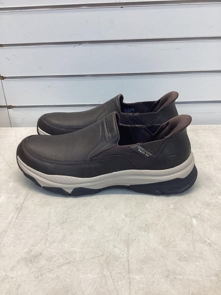 Skechers Men's Hands Free Swift Fit Sneaker Size 12
