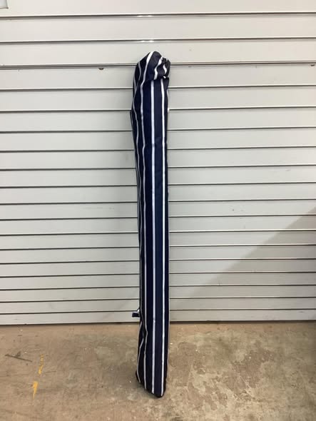 Members Mark 8' Beach Umbrella