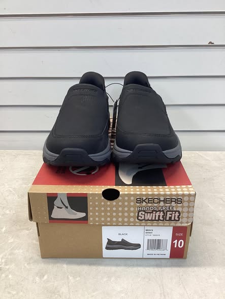Skechers Men's Hands Free Swift Fit Sneaker - Size 10