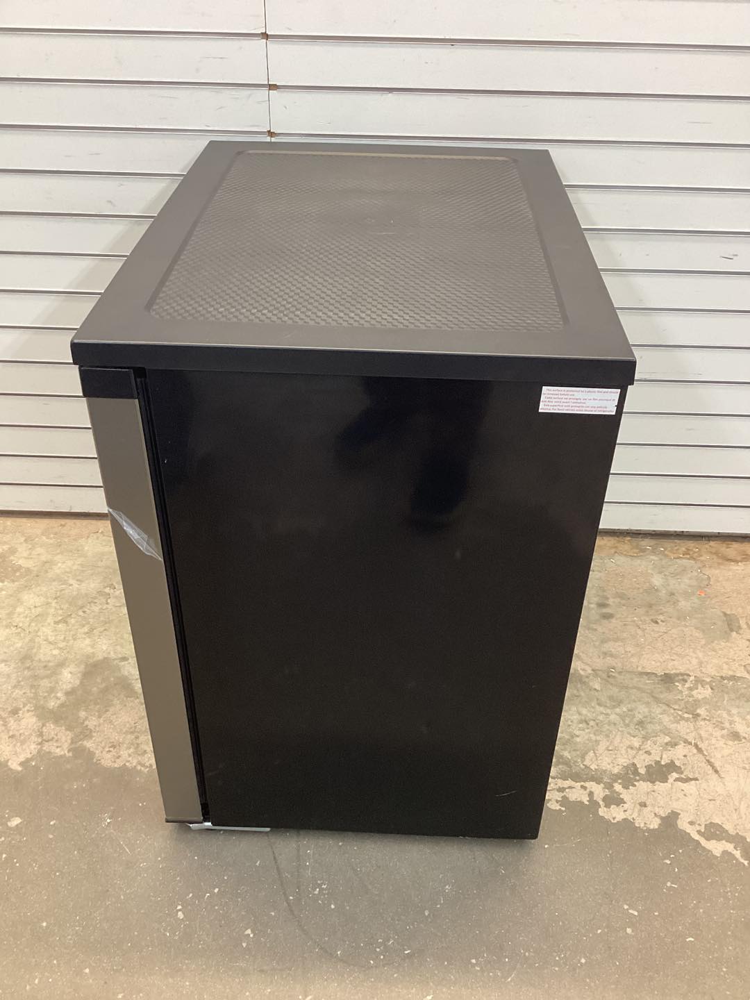 Frigidaire 5.5 cu. ft. Side by Side 2-Door Mini Fridge in Black