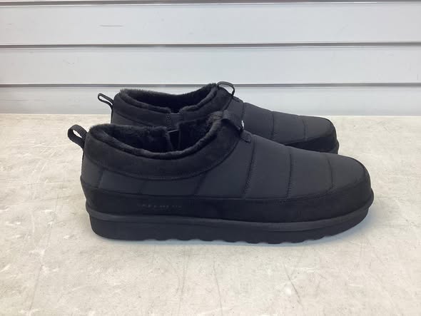 Skechers Men's Lightweight Slip-On House Shoe with Luxe Foam Insoles - Size 12