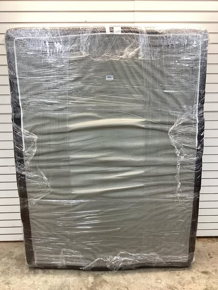 Member's Mark Hotel Premier Memory Foam Mattress Size Full Medium Firmness 11” Thickness