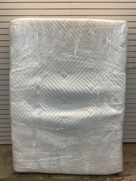 Member's Mark Hotel Premier Memory Foam Mattress Size Full Medium Firmness 11” Thickness