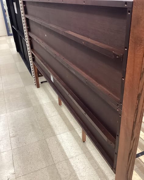 Yolo Brown Walnut Solid Red Oak Wood Frame King Size Platform Bed Frame with Headboard Wooden Slat Support