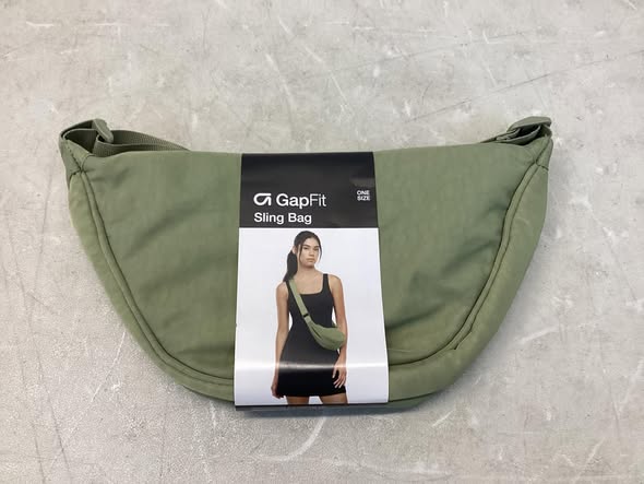 GapFit Adult Sling Bag