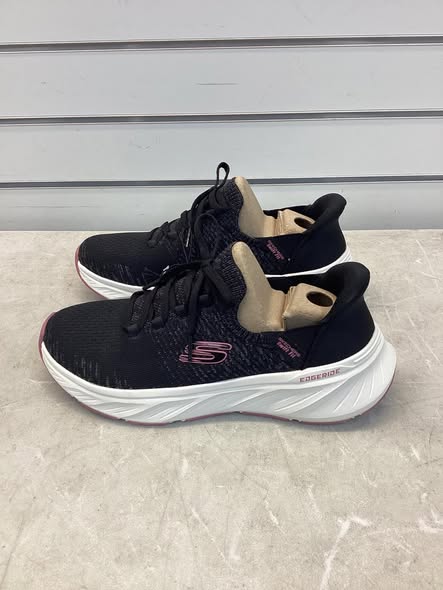 Skechers Women's Hands Free Swift Fit Stretch Knit Sneaker Size 7.5
