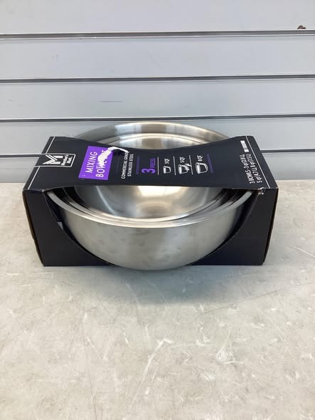 Member's Mark 3-Piece Stainless Steel Mixing Bowl Set