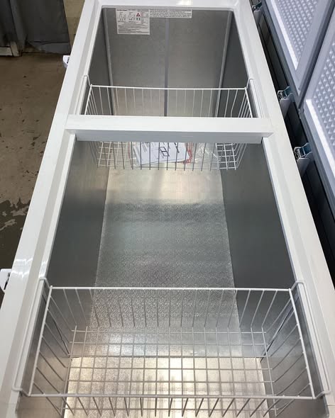 Hamilton Beach 82 in 30 cu. ft. Manual Defrost Dual Door Chest Freezer in White