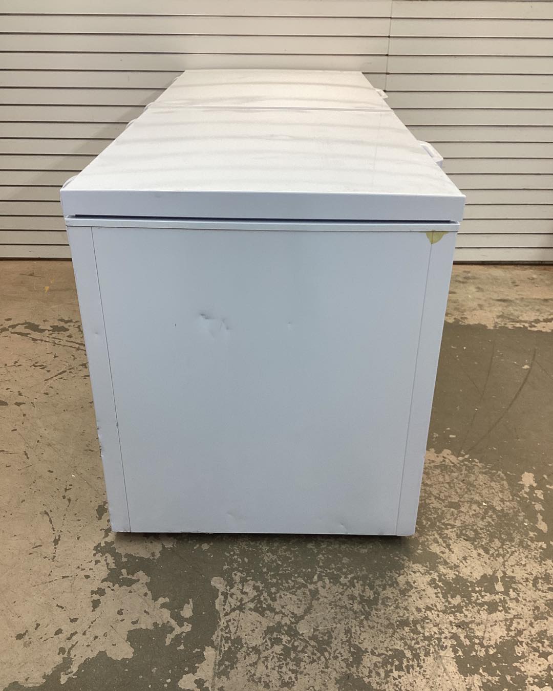 Hamilton Beach 82 in 30 cu. ft. Manual Defrost Dual Door Chest Freezer in White