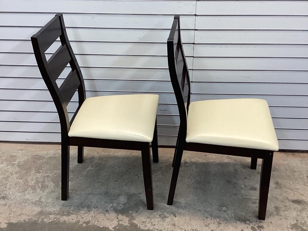 Tangkula Compact Dining Table Set for 2, Wooden Round Kitchen Table & 2 Chairs with Cushioned Seats, 3-Piece Dining Set for Small Spaces, Kitchen, Living Room.