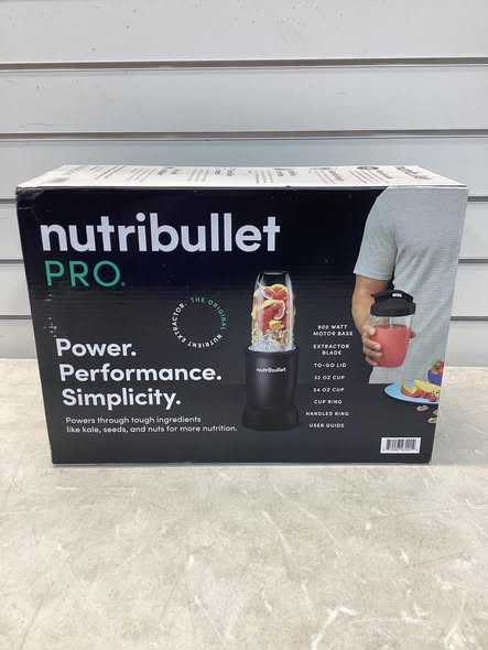 Nutribullet Pro 32 oz. 900-Watt Personal Blender