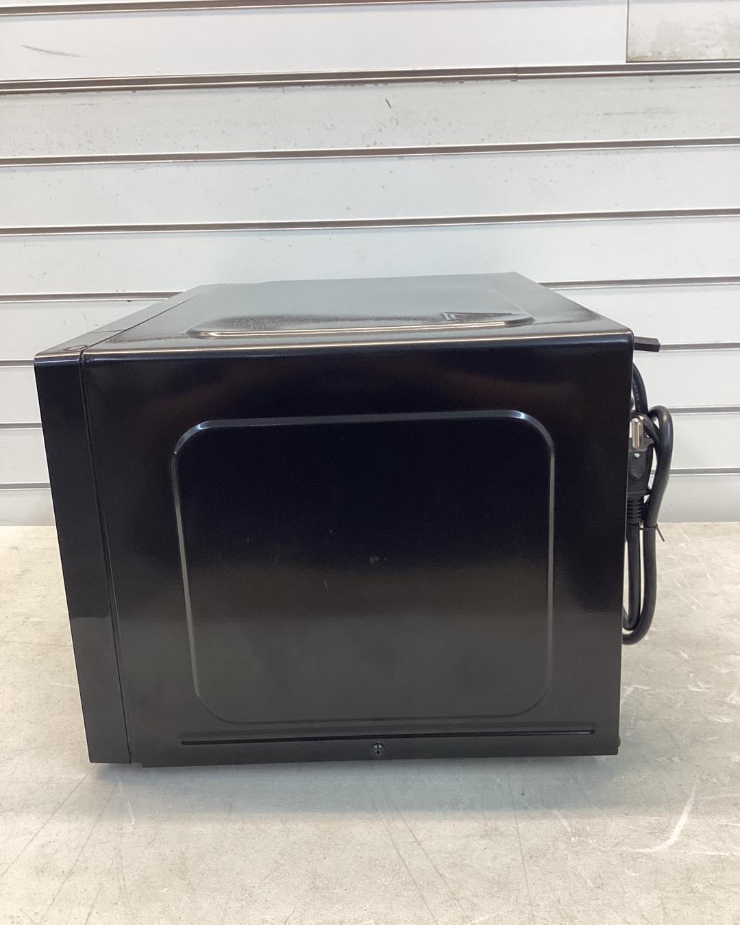 Frigidaire 1.1 cu ft. Stainless Steel Microwave