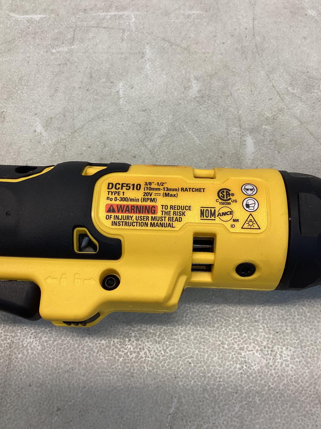 DEWALT 20-Volt Maximum Lithium-Ion 3/8 in. and 1/2 in. Cordless Ratchet Kit with 1.7 Ah Battery, Charger and Bag
