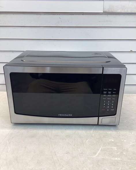 Frigidaire 1.1 cu ft. Stainless Steel Microwave