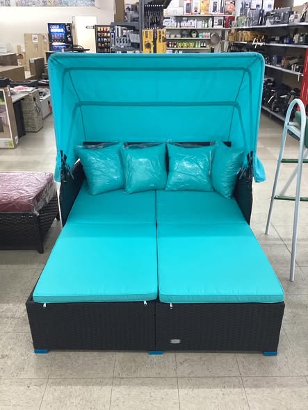 PatioJoy Patio Rattan Daybed with Retractable Canopy and Side Tables