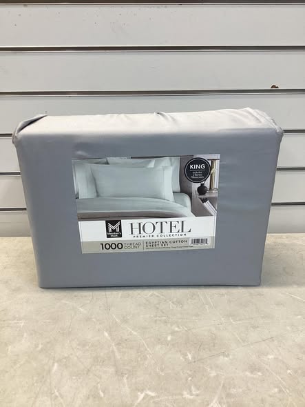 Member’s Mark Hotel Luxury Collection 1000-Thread-Count Egyptian Cotton Sheet Set King Size in Soft Silver