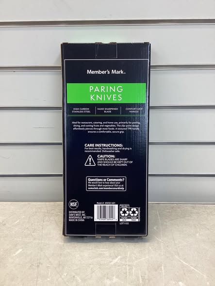 Member's Mark 3" and 3.25" Paring Knives, 4 pk.