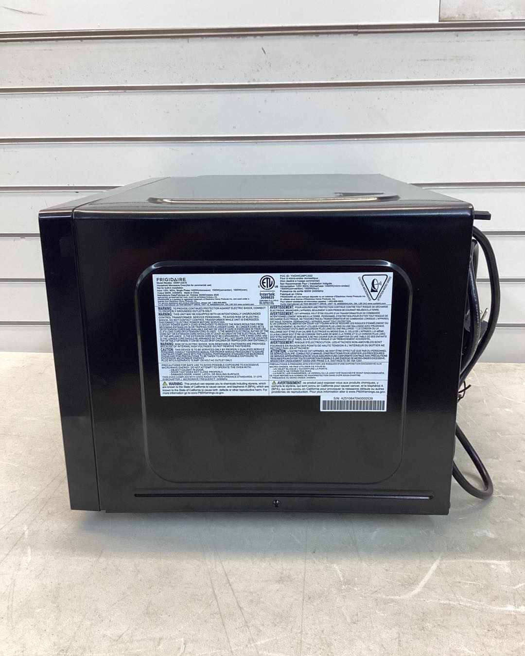 Frigidaire 1.1 cu. ft. Stainless Steel 3-in-1 Countertop Microwave Oven with Air Fryer and Convection, 1000 W