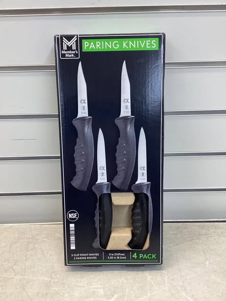Member's Mark 3" and 3.25" Paring Knives, 4 pk.