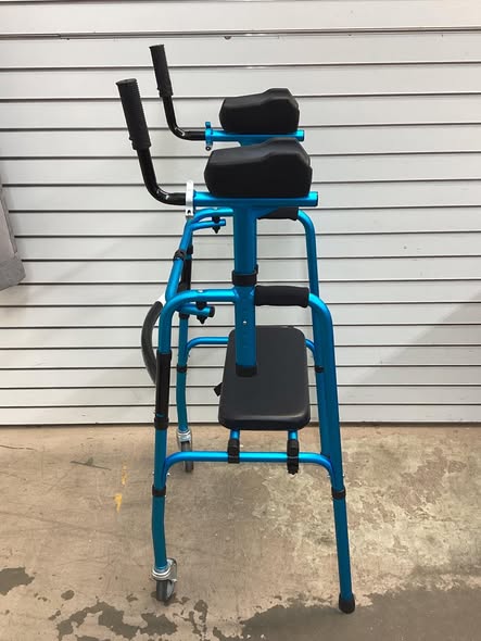 Costway Foldable Aluminum Alloy Walker Wheel Walking Frame with Seat and Armrest Pad
