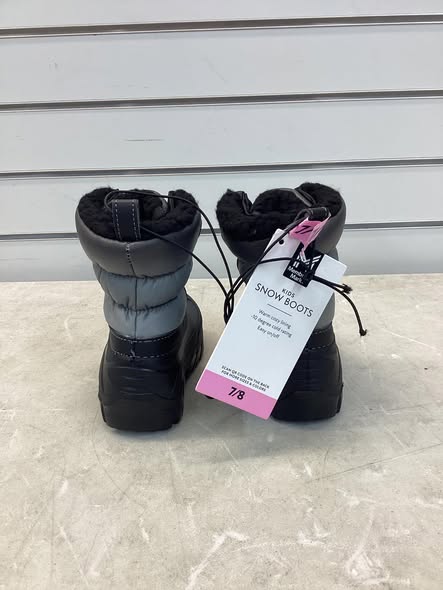 Member’s Mark Kids Snow Boots Size 7/8