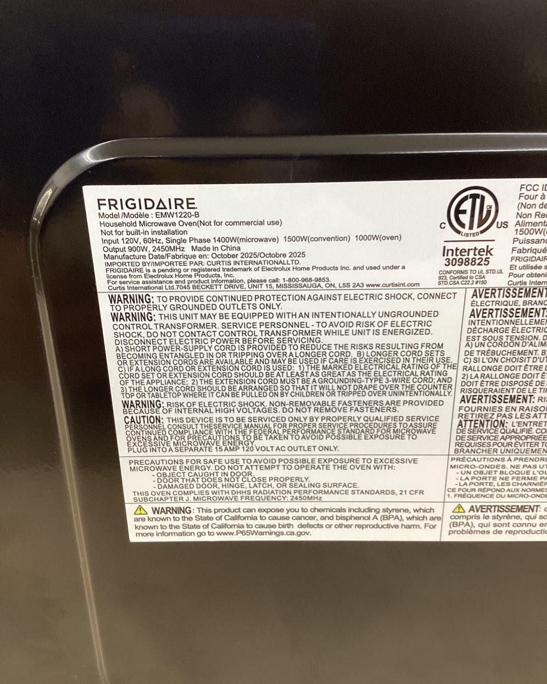 Frigidaire 1.1 cu. ft. Stainless Steel 3-in-1 Countertop Microwave Oven with Air Fryer and Convection, 1000 W