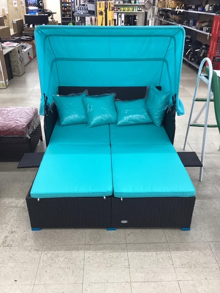PatioJoy Patio Rattan Daybed with Retractable Canopy and Side Tables